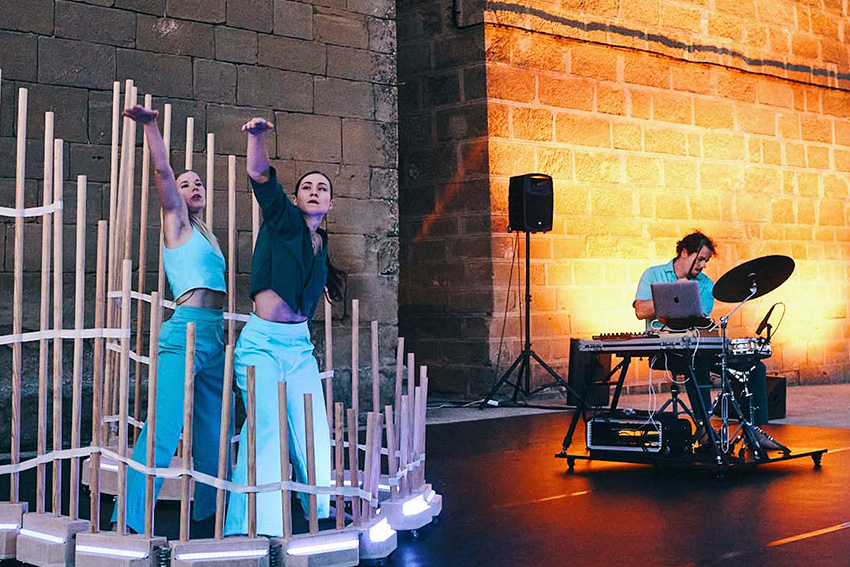 LA VEU DE LES (D)ONES